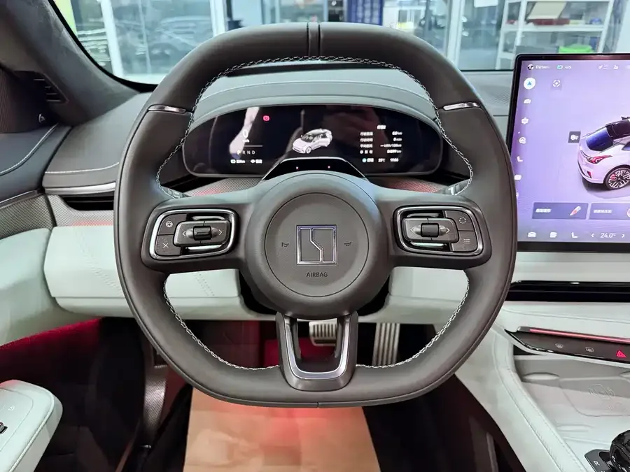 Zeekr 001 Zeekr 001 2024 YOU version 100kWh 4WD 2024 — миниатюра 4