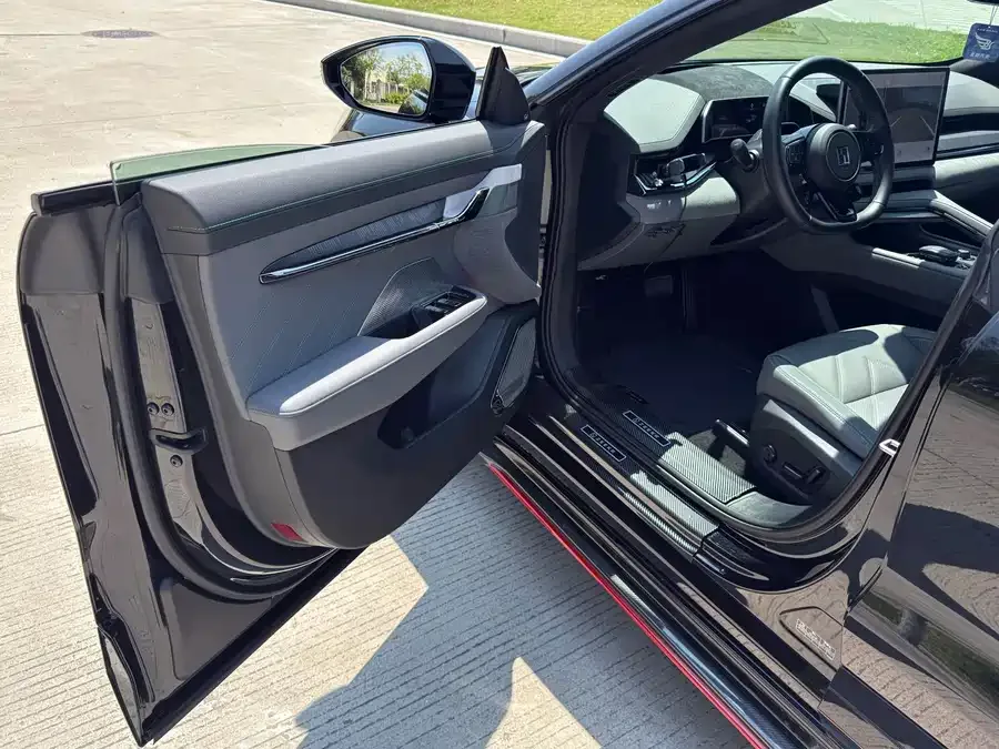 Zeekr 001 Zeekr 001 2023 YOU version 100kWh 2023 — миниатюра 3