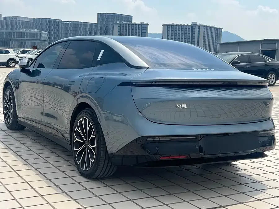 Zeekr 007 Zeekr 007 2024 4WD version 75kWh 2024 — миниатюра 4
