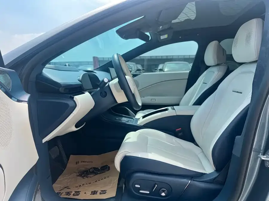 Zeekr 007 Zeekr 007 2024 4WD version 75kWh 2024 — миниатюра 5