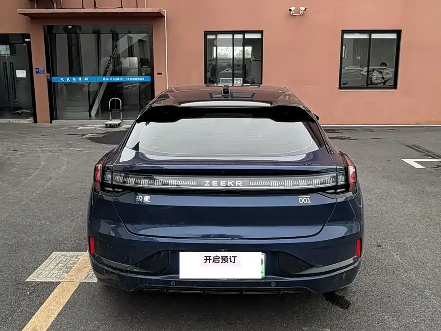Zeekr 001 Zeekr 001 2023 WE version 100kWh 2023 — миниатюра 3