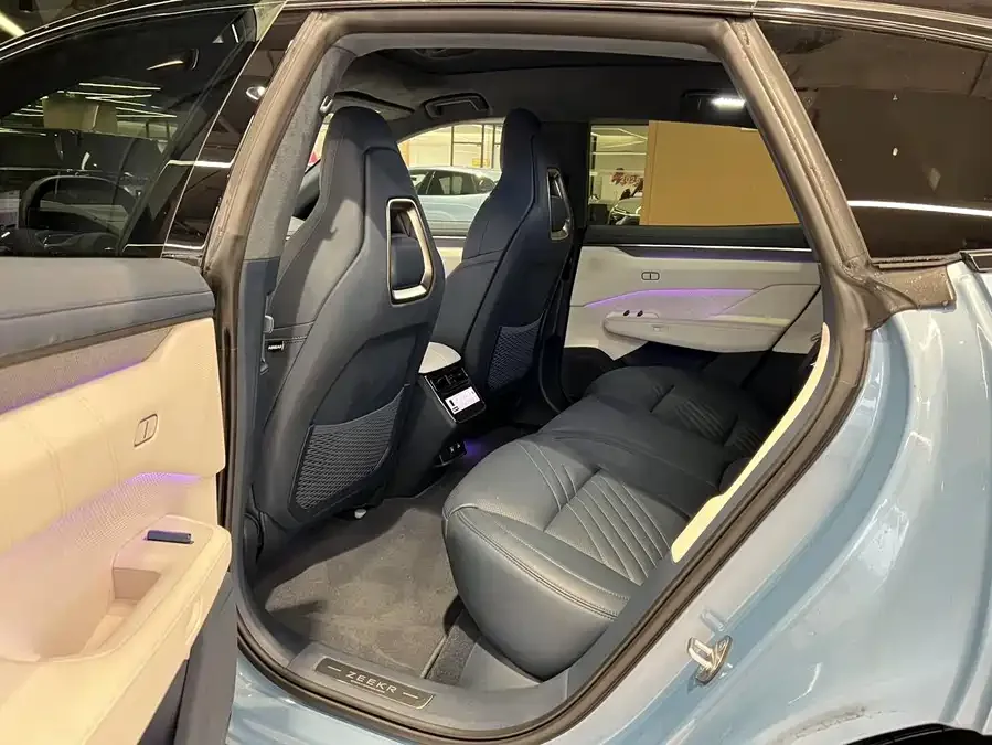 Zeekr 001 Zeekr 001 2025 YOU version 100kWh 4WD 2024 — миниатюра 3