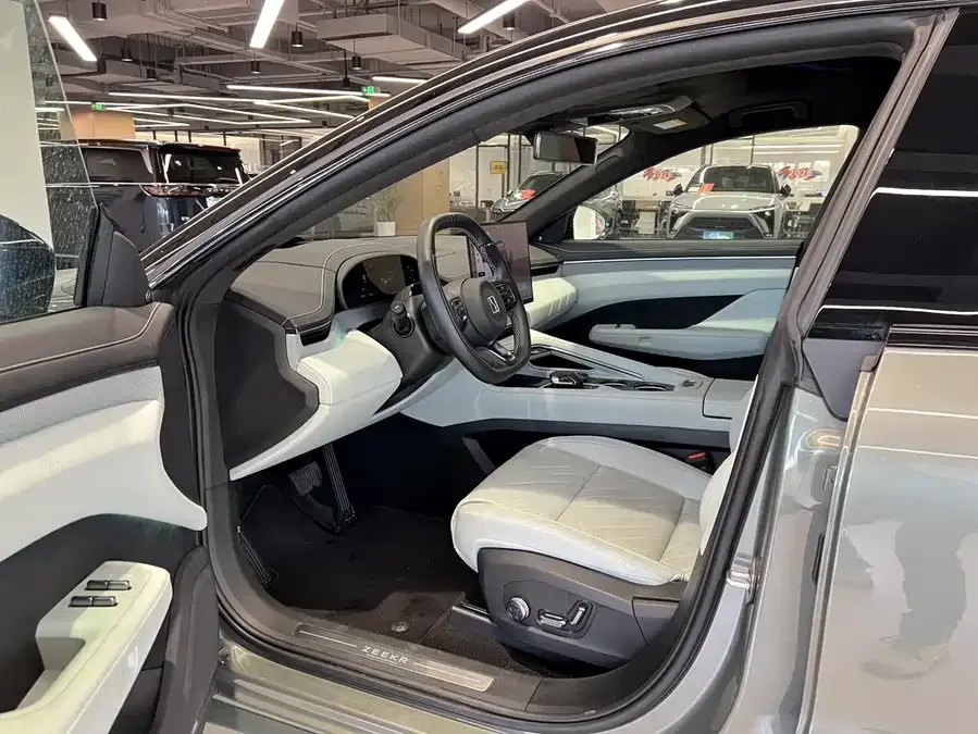Zeekr 001 Zeekr 001 2025 YOU version 100kWh 4WD 2024 — миниатюра 3