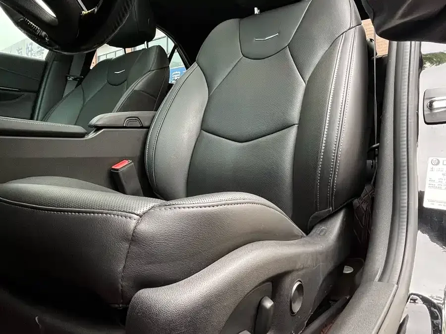 Cadillac CT4 2023 28T Luxury Edition 2023 — миниатюра 2