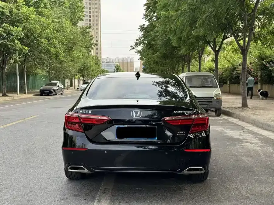 Honda Inspire 2022 Insignia 260TURBO Elegant Edition 2022 — миниатюра 2