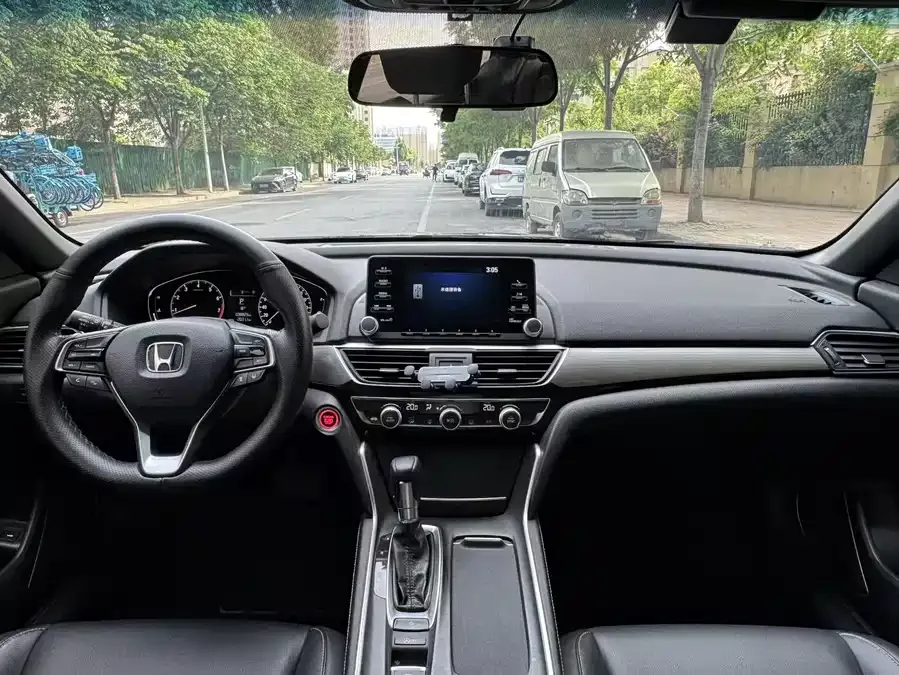 Honda Inspire 2022 Insignia 260TURBO Elegant Edition 2022 — миниатюра 4