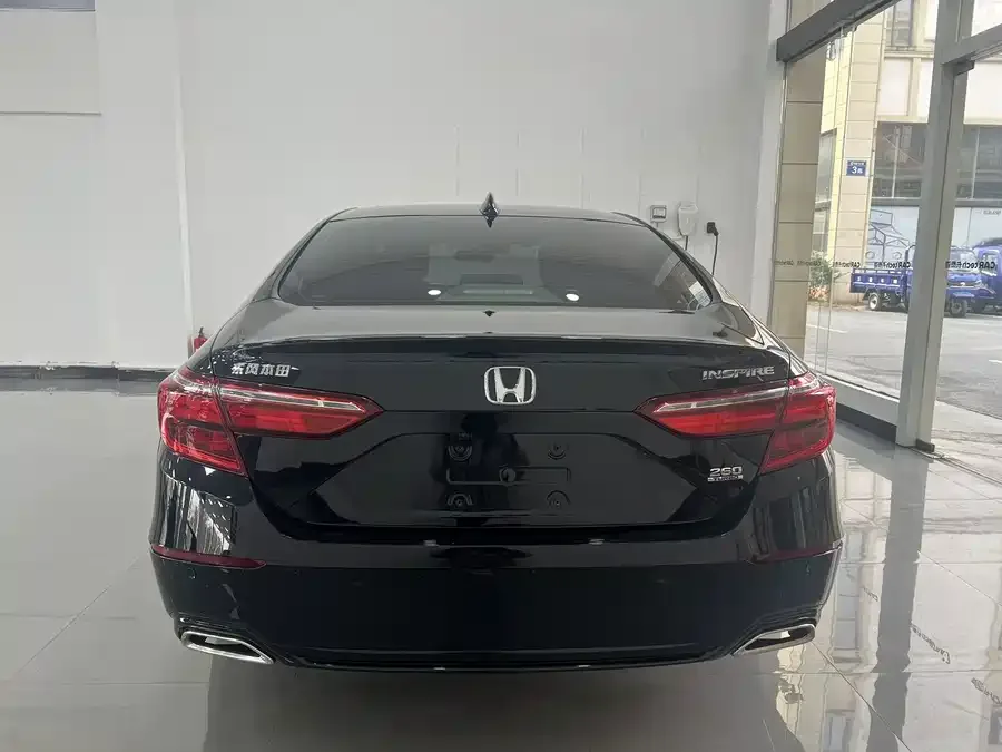 Honda Inspire 2022 Insignia 260TURBO Fine Edition 2023 — миниатюра 4