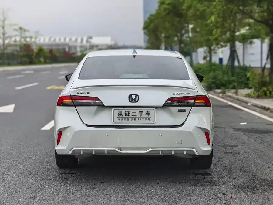 Honda Inspire Insignia 2025 260TURBO Elegant Edition 2025 — миниатюра 5