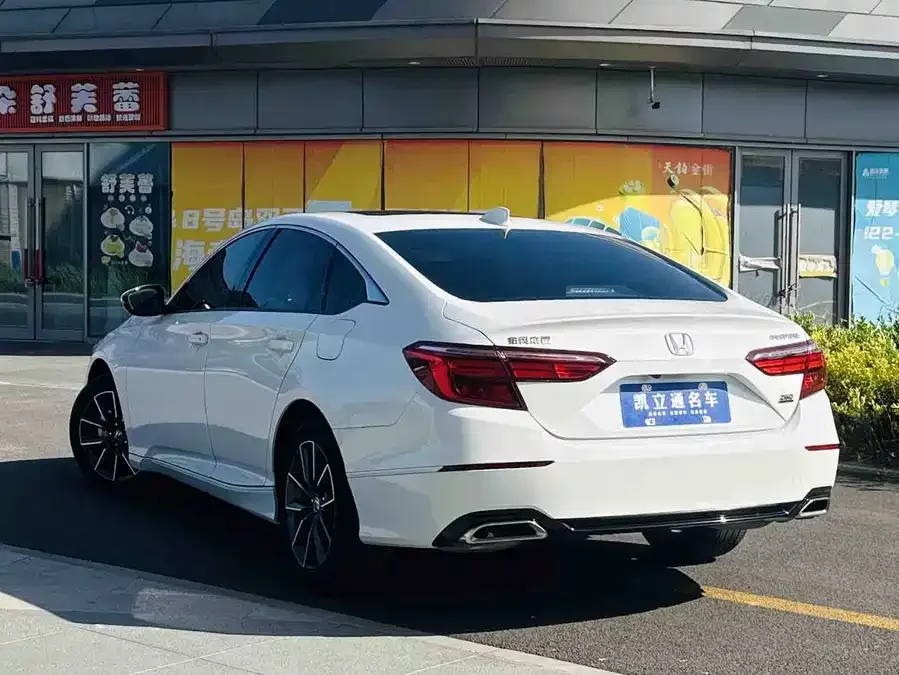 Honda Inspire Inship 2022 260TURBO Exquisite Edition 2023 — миниатюра 4