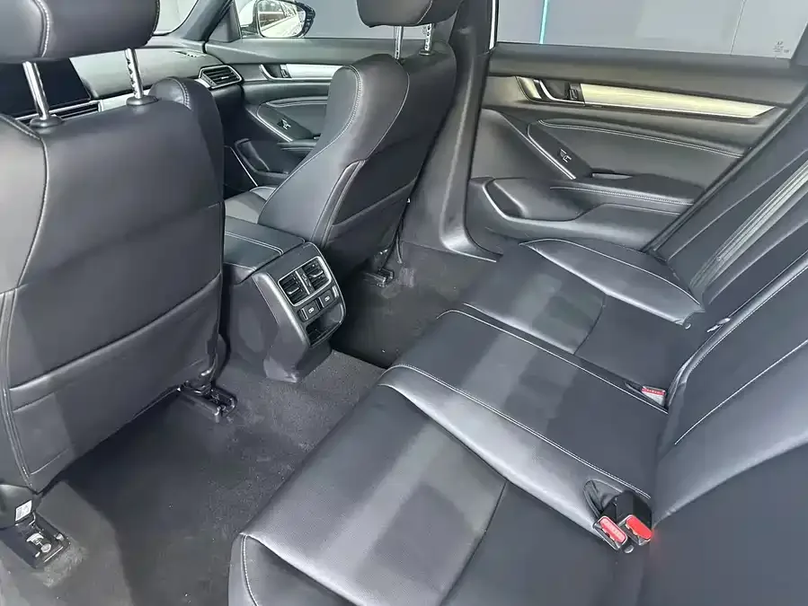 Honda Inspire Inship 2022 260TURBO Exquisite Edition 2022 — миниатюра 3