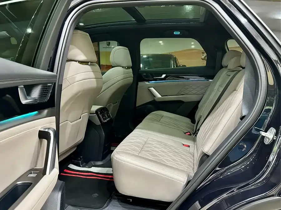 BYD Tang New Energy Tang New Energy 2025 DM-i Intelligent Driving Edition 115KM Premium Edition 2025 — миниатюра 3