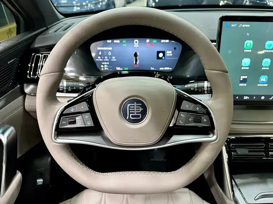 BYD Tang New Energy Tang New Energy 2025 DM-i Intelligent Driving Edition 115KM Premium Edition 2025 — миниатюра 4