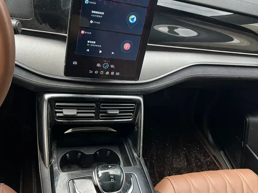 BYD Tang New Energy Tang New Energy 2021 DM-i 112KM Premium Edition 2022 — миниатюра 2