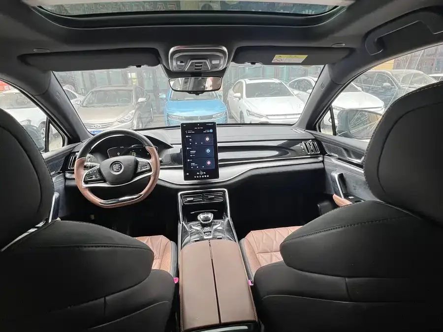 BYD Tang New Energy Tang New Energy 2021 DM-i 112KM Premium Edition 2022 — миниатюра 5
