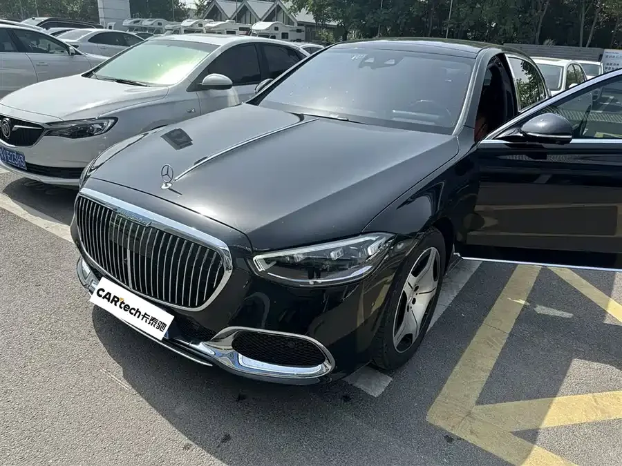 Mercedes-Benz Maybach S-Class 2025