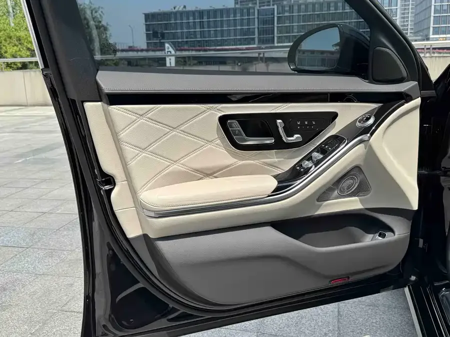 Mercedes-Benz Maybach S-Class Maybach S-Class 2024 S 480 4MATIC 2024 — миниатюра 3