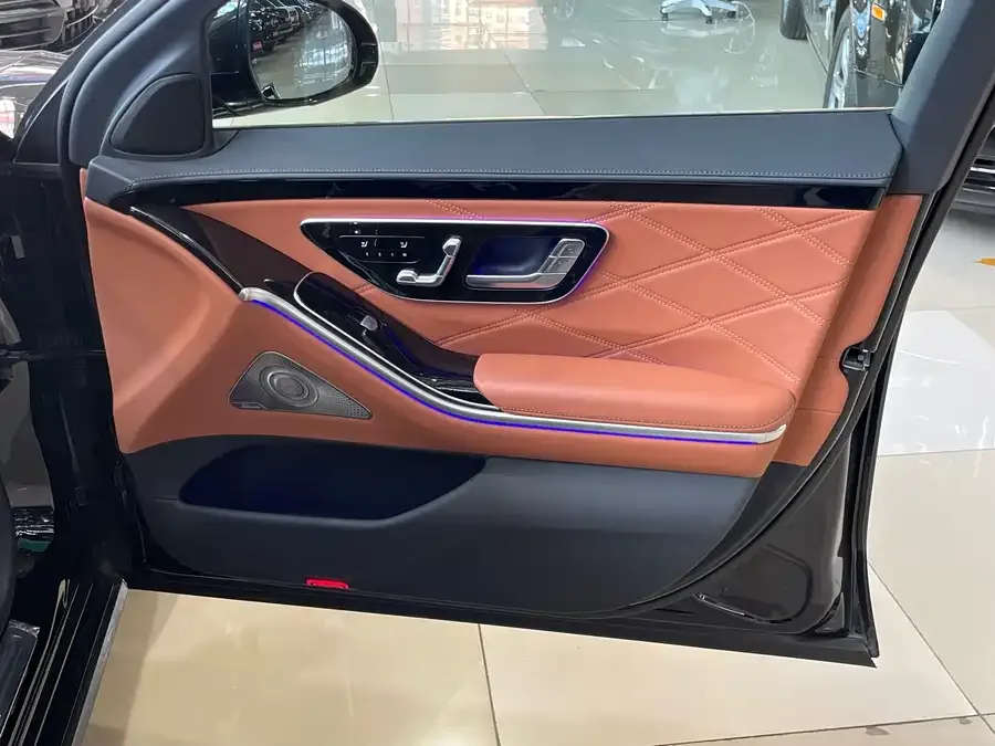 Mercedes-Benz Maybach S-Class Maybach S-Class 2024 facelift S 480 4MATIC 2024 — миниатюра 3