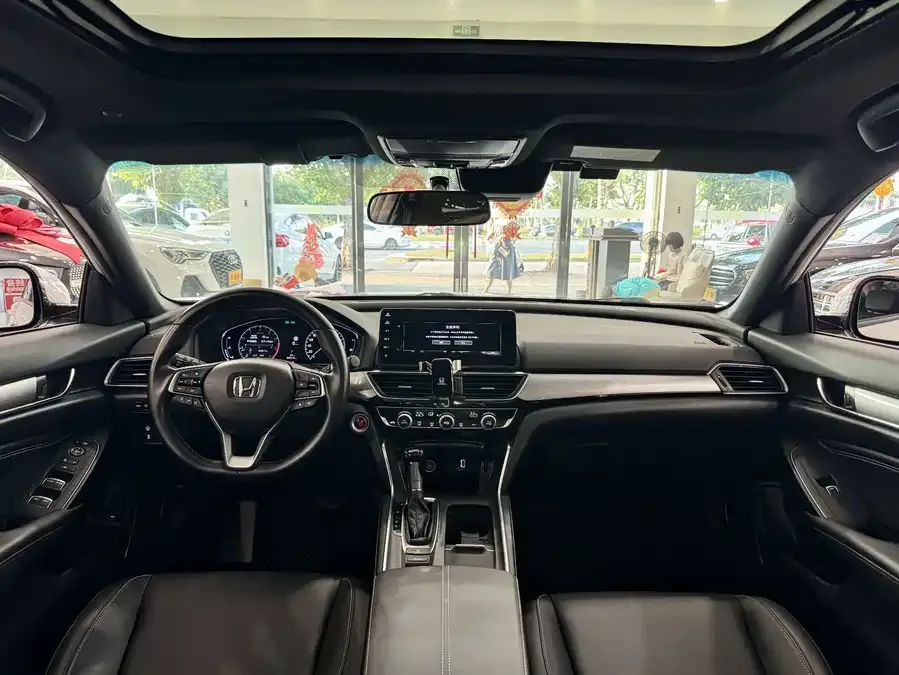 Honda Inspire Inship 2022 260TURBO Exquisite Edition 2022 — миниатюра 3