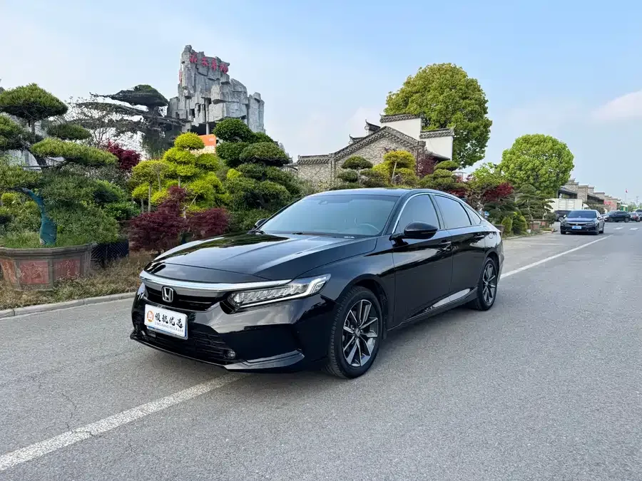 Honda Inspire Inship 2022 260TURBO Exquisite Edition 2023 — фото 1, купить с доставкой в Москву