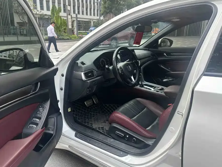 Honda Inspire 2022 Insignia 260TURBO Fine Edition 2023 — миниатюра 2