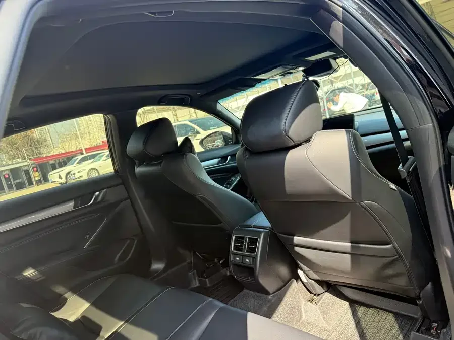 Honda Inspire Inship 2022 260TURBO Exquisite Edition 2023 — миниатюра 4