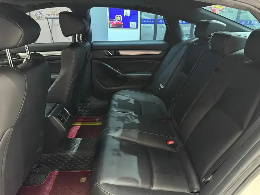 Honda Inspire 2022 Insignia 260TURBO Elegant Edition 2023 — миниатюра 2