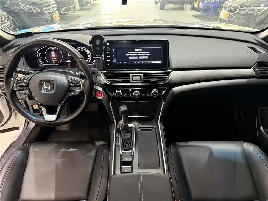 Honda Inspire Inship 2022 260TURBO Exquisite Edition 2022 — миниатюра 4