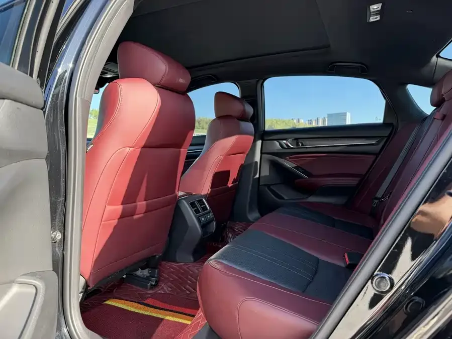 Honda Inspire 2022 Insignia 260TURBO Fine Edition 2022 — миниатюра 3