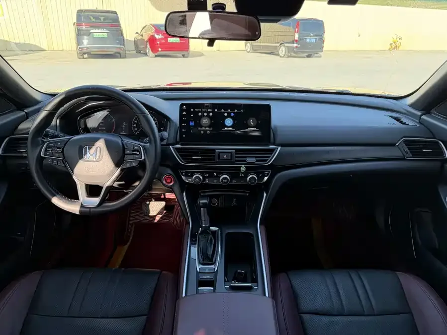 Honda Inspire 2022 Insignia 260TURBO Fine Edition 2022 — миниатюра 5