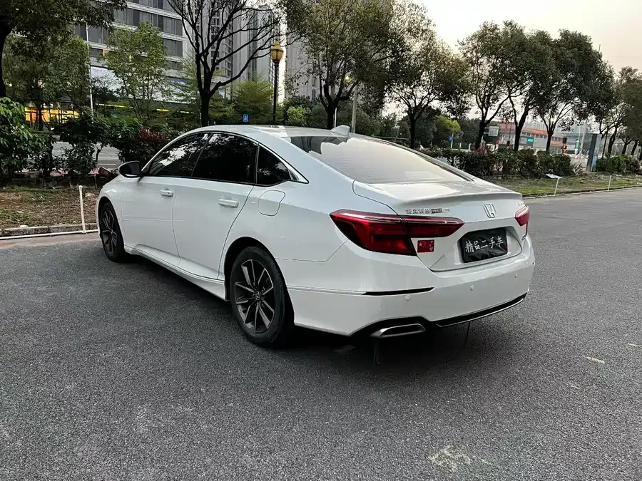 Honda Inspire Inship 2022 260TURBO Exquisite Edition 2023 — миниатюра 4
