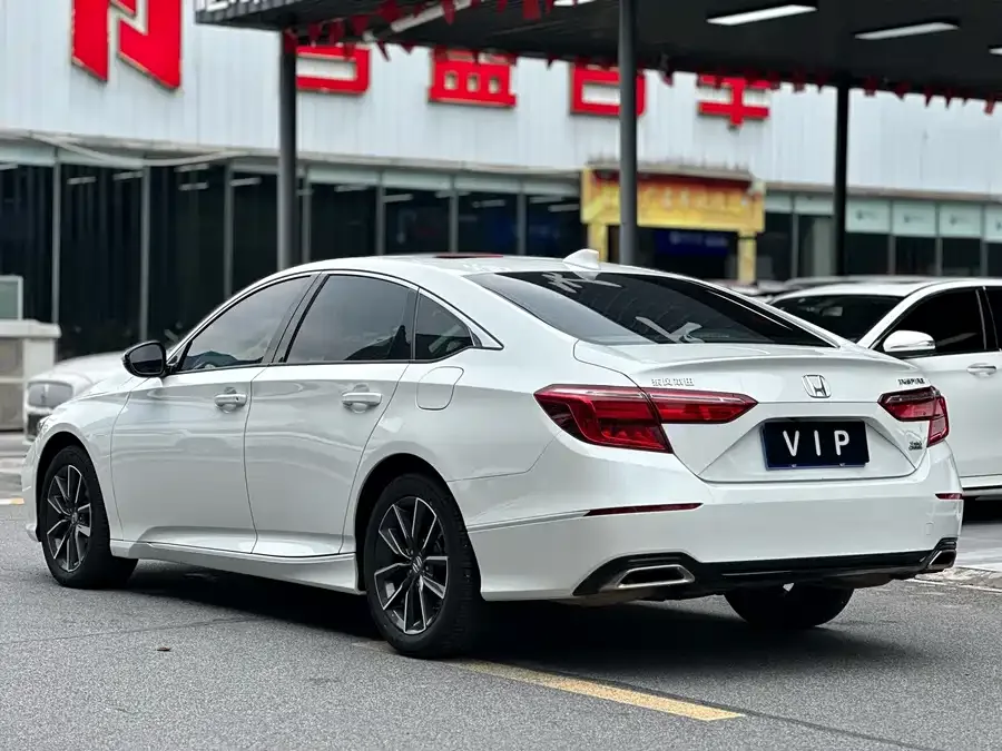 Honda Inspire Inship 2022 260TURBO Exquisite Edition 2022 — миниатюра 2