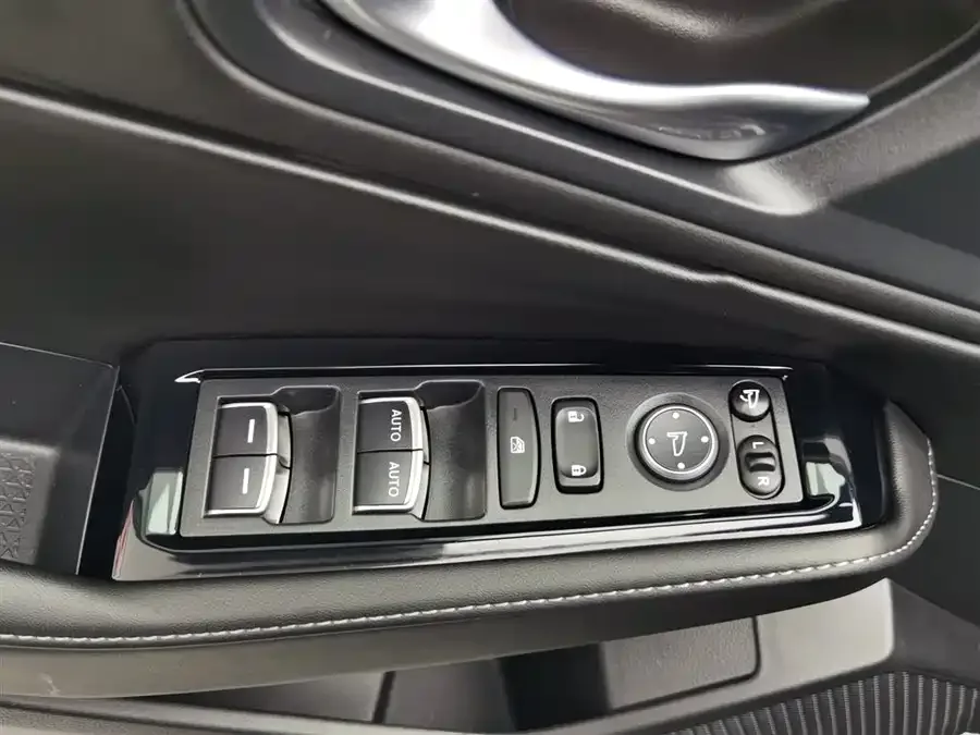 Honda Inspire Inship 2023 260TURBO Exquisite Edition 2024 — миниатюра 3
