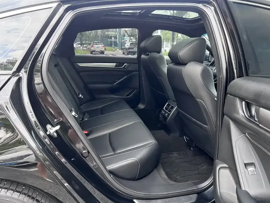 Honda Inspire Inship 2022 260TURBO Exquisite Edition 2022 — миниатюра 3
