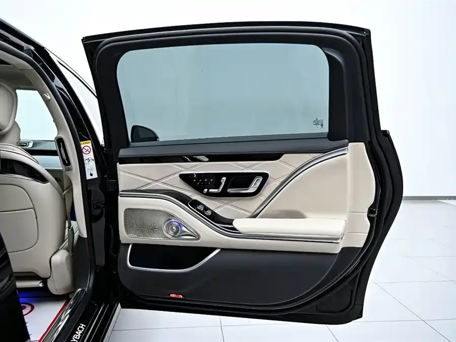 Mercedes-Benz Maybach S-Class 2026 Maybach S-Class S 480 4MATIC 2025 — миниатюра 5