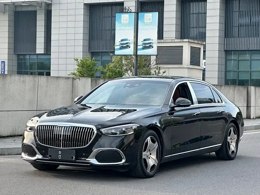 Mercedes-Benz Maybach S-Class 2025