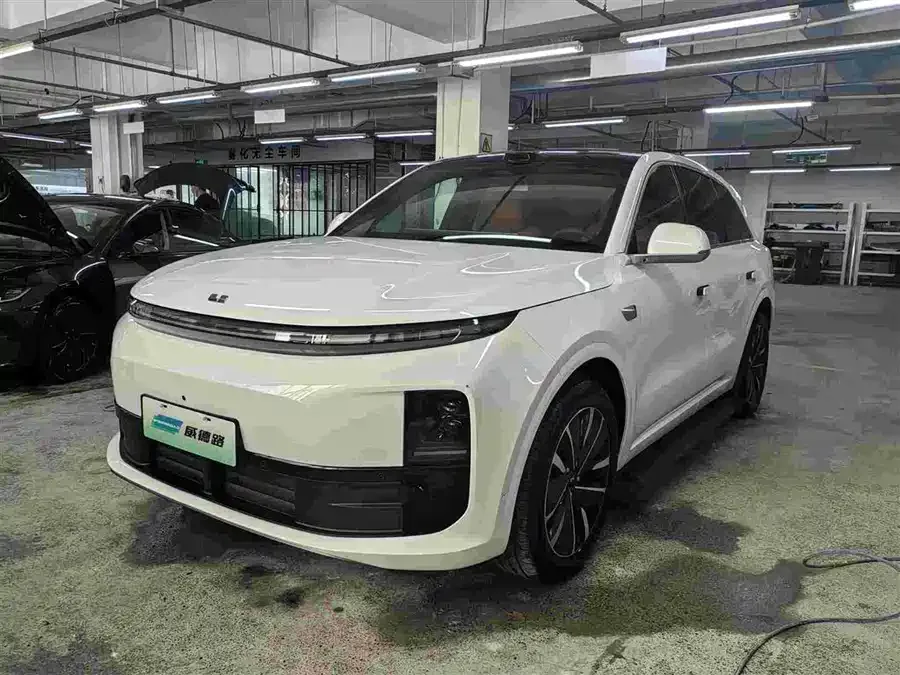 Li Xiang L6 2025