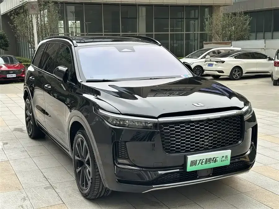 Li Xiang One Ideal ONE 2021 extended range 6-seater version 2022 — миниатюра 2