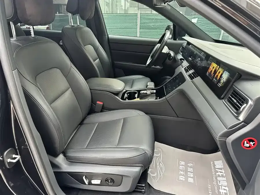 Li Xiang One Ideal ONE 2021 extended range 6-seater version 2022 — миниатюра 3