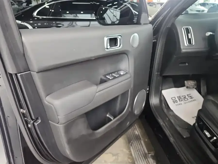 Li Xiang L7 Ideal L7 2024 Ultra 2024 — миниатюра 3