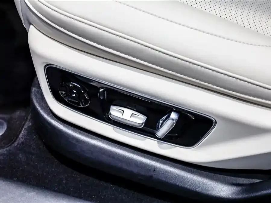 Li Xiang L7 Ideal L7 2024 MAX 2024 — миниатюра 4