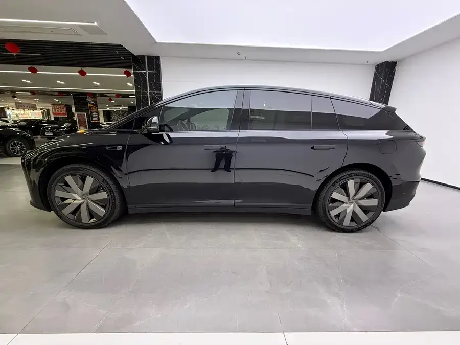 Li Auto i6 Li Auto i6 2025 AWD Standard Edition 2026 — миниатюра 2