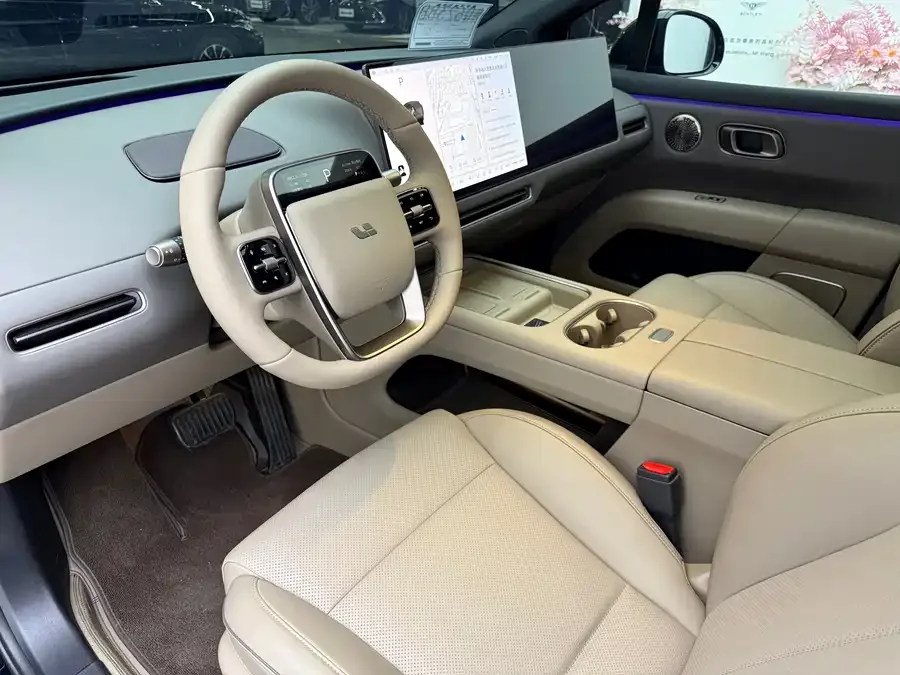 Li Auto i6 Li Auto i6 2025 AWD Standard Edition 2026 — миниатюра 4
