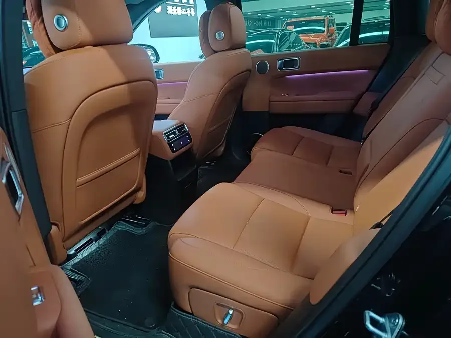 Li Xiang L6 Ideal L6 2024 Pro 2024 — миниатюра 2