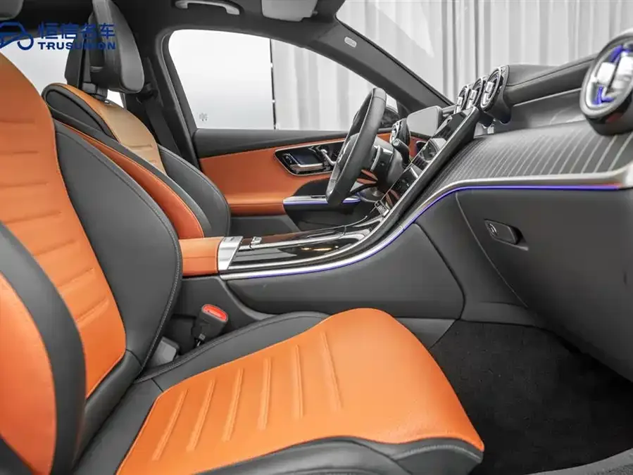 Mercedes-Benz GLC Coupe Mercedes-Benz GLC Coupe 2025 GLC 300 4MATIC Coupe SUV 2025 — миниатюра 5