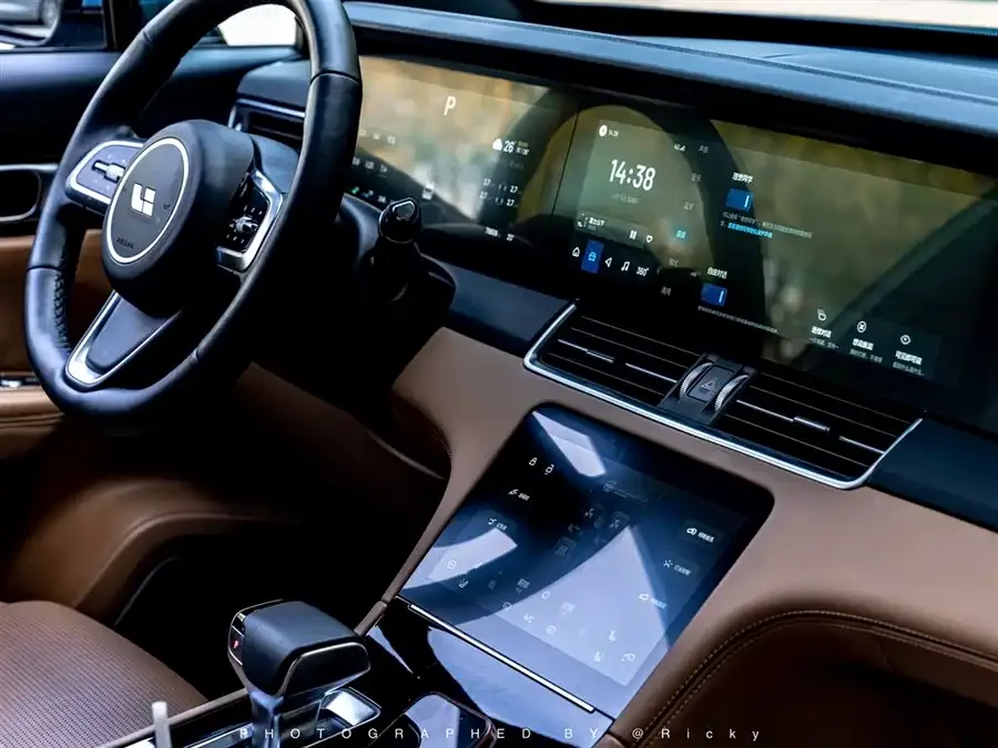 Li Xiang One Ideal ONE 2021 extended range 6-seater version 2022 — миниатюра 2