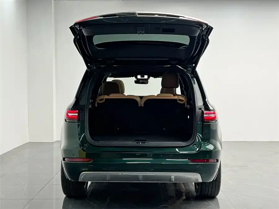 Li Xiang One Ideal ONE 2021 extended range 6-seater version 2022 — миниатюра 3