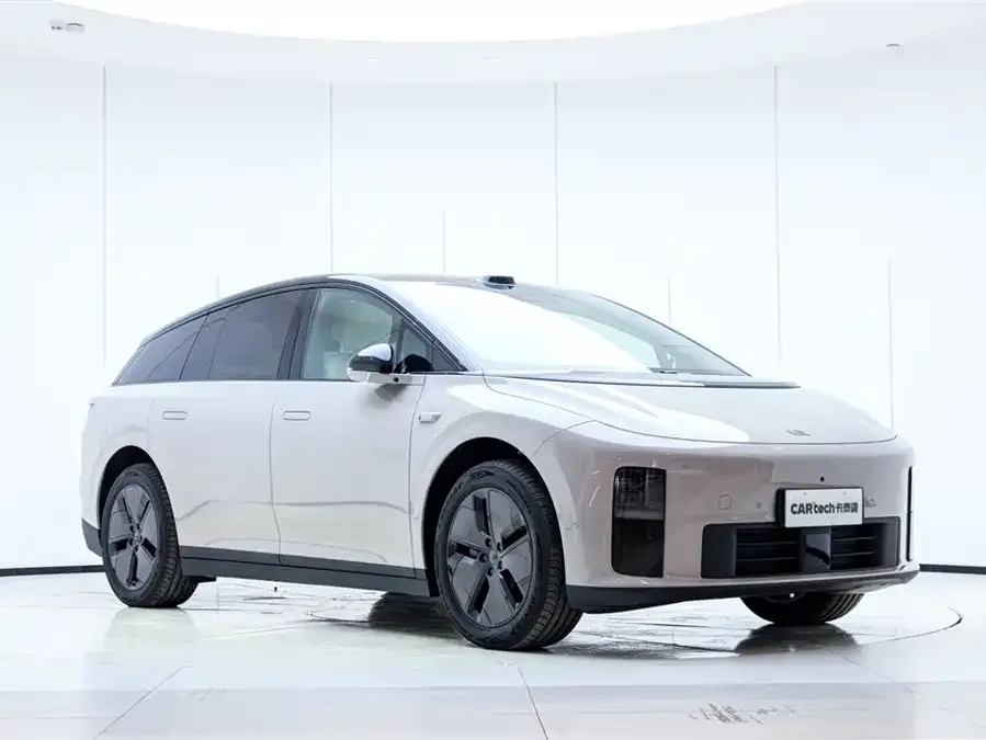 Li Auto i6 Ideal i6 2025 two-wheel drive standard version 2025 — миниатюра 3