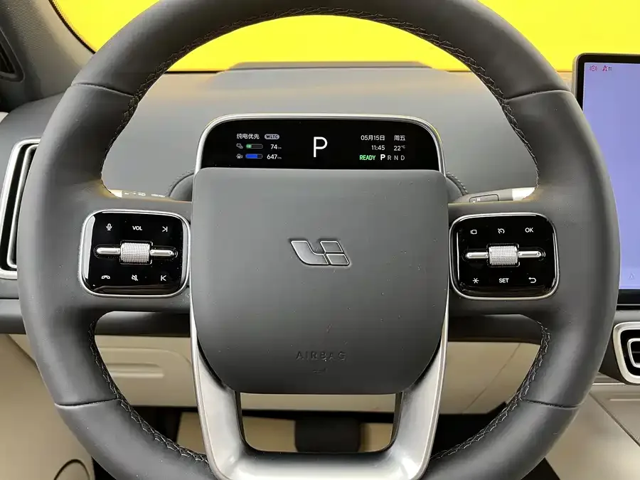 Li Xiang L7 Ideal L7 2025 Max Smart Renewal Edition 2025 — миниатюра 2