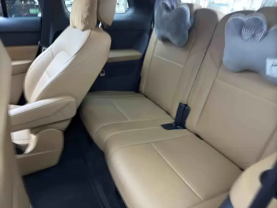 Li Xiang One Ideal ONE 2021 extended range 6-seater version 2022 — миниатюра 3