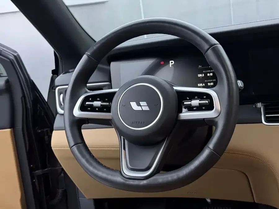 Li Xiang One Ideal ONE 2021 extended range 6-seater version 2022 — миниатюра 4